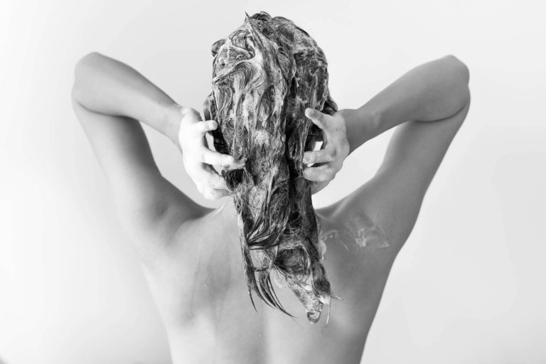 Remove Dandruff Without Washing Hair
