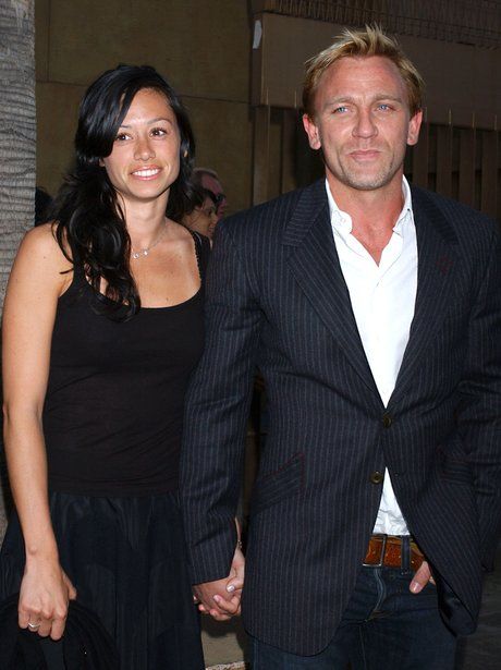 Satsuki Mitchell and Daniel Craig's One million Dollars