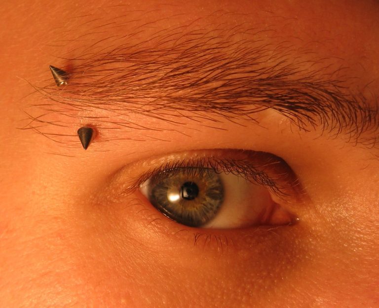 Different Types of Eyebrow Piercing