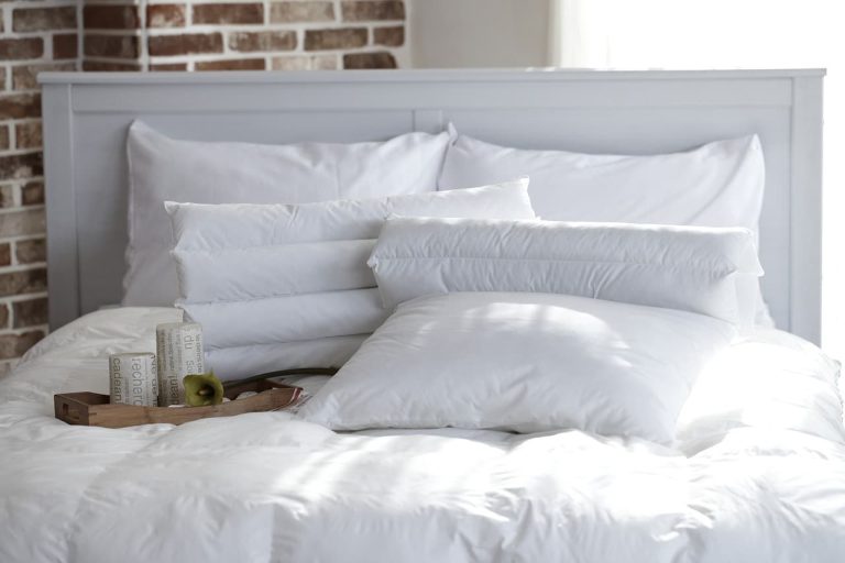 different types of pillows