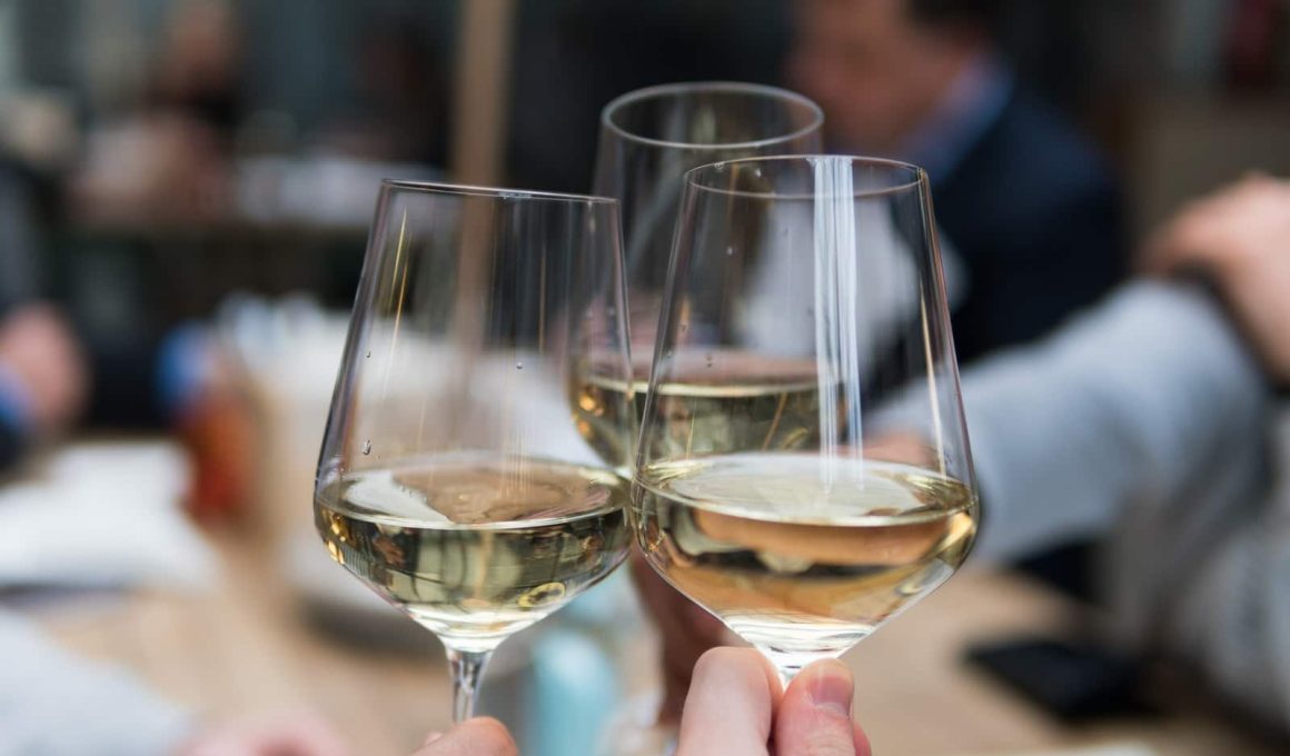 Different Types of White Wine