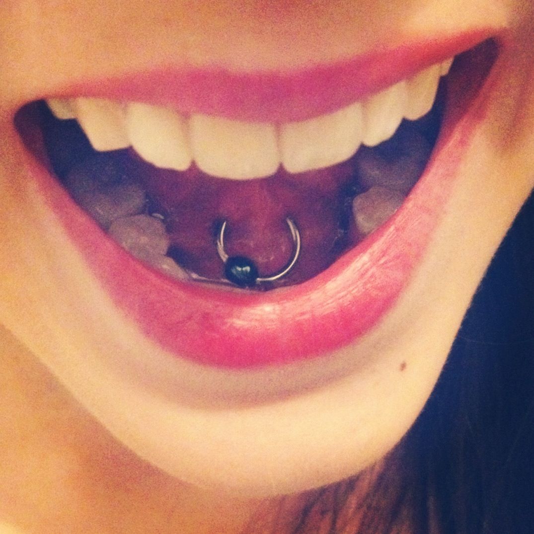 Frenulum Linguae Piercing