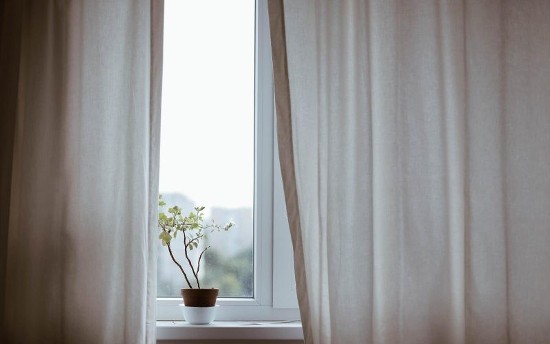 Differences Between Curtains, Drapes, Shades, and Blinds