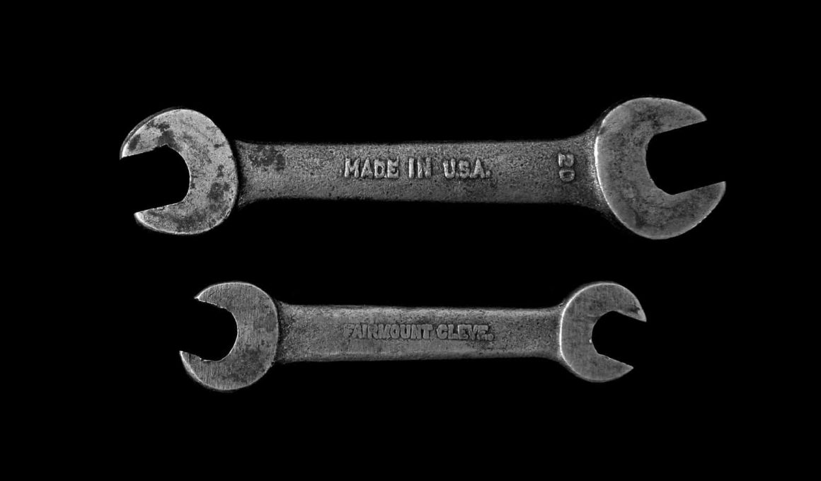 Different types of wrenches