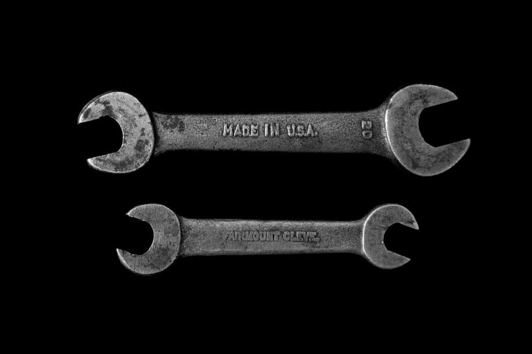 Different types of wrenches