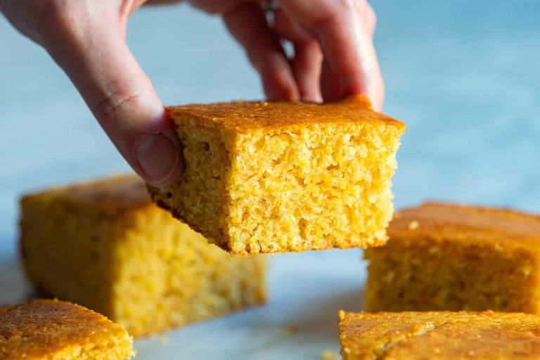Is Cornbread a Thanksgiving Food