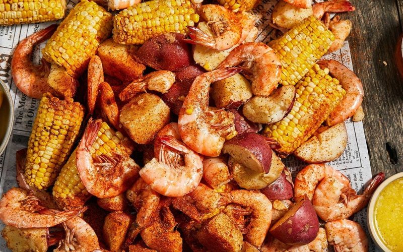 What to Serve With Low Country Boil