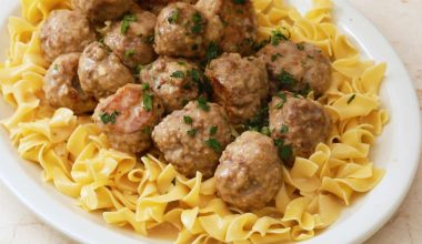 What to Serve With Swedish Meatballs