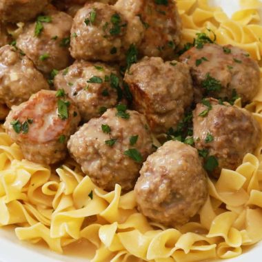 What to Serve With Swedish Meatballs