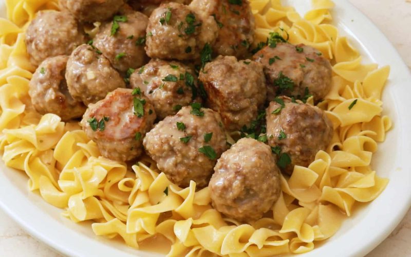 What to Serve With Swedish Meatballs