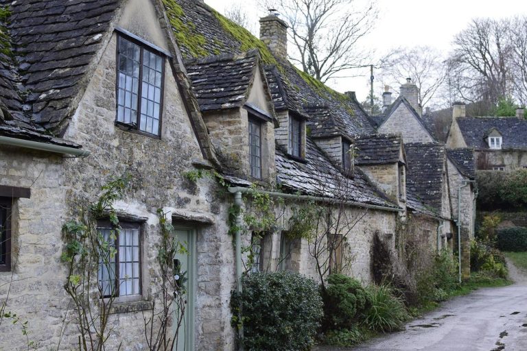 english cottage decorating ideas