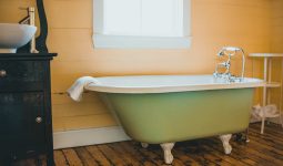Hot Tub Decorating Ideas