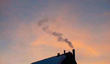 How to Keep a House Warm Without Electricity