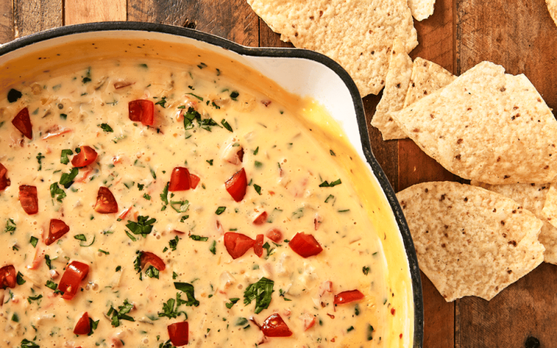 What to Serve With Queso Dip