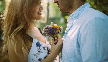 Best Types of Flowers for Girlfriends