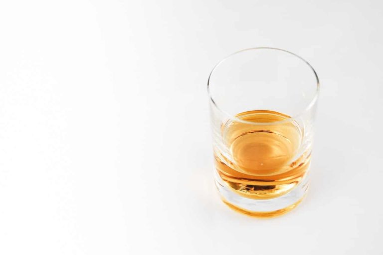 Difference Between Whiskey and Whisky