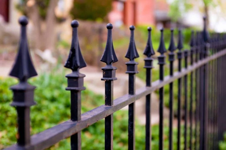 Fence Decorating Ideas