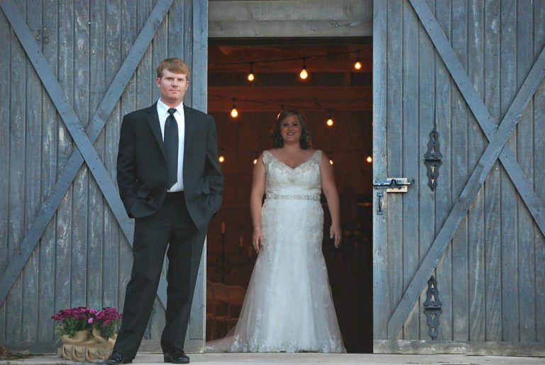 What to Wear to a Barn Wedding
