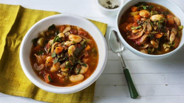 What to Serve With Vegetable Soup