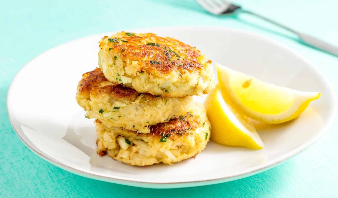 What to Serve with Crab Cakes