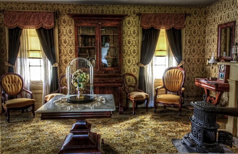 DIY Vintage Decorating Ideas