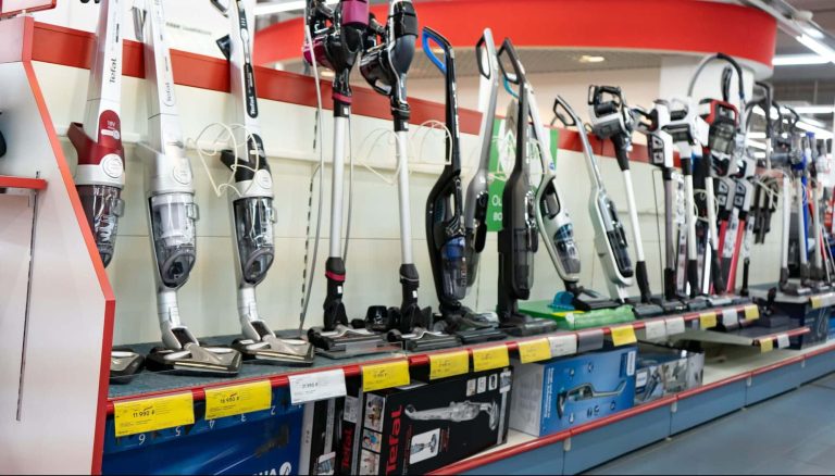 Different Types of Vacuum Cleaners