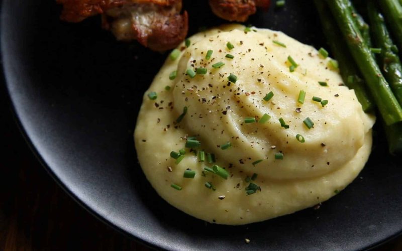 What to Serve with Mashed Potatoes