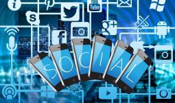 Pros and Cons of Social Media