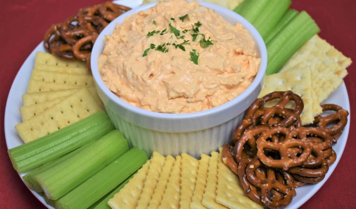 What to Serve With Buffalo Chicken Dip