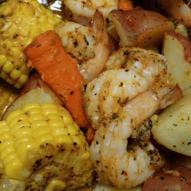 What To Serve With A Shrimp Boil