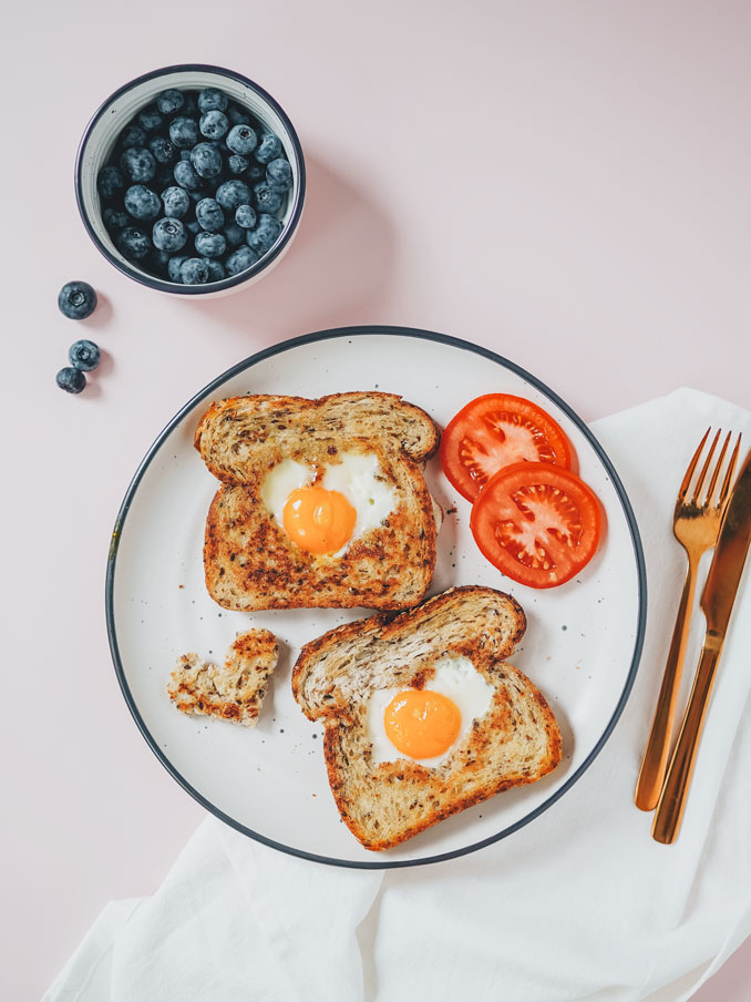 Valentine’s Day Egg in a Hole Toasts