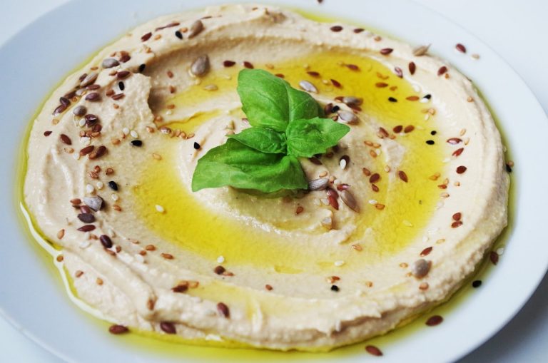 What to Serve With Hummus for Dinner?