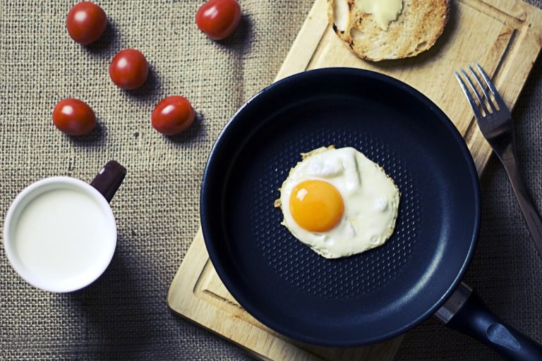 10 Different Types of Pans