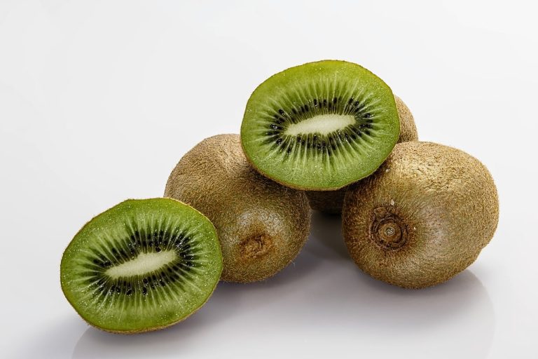Different Types of Kiwi Fruits