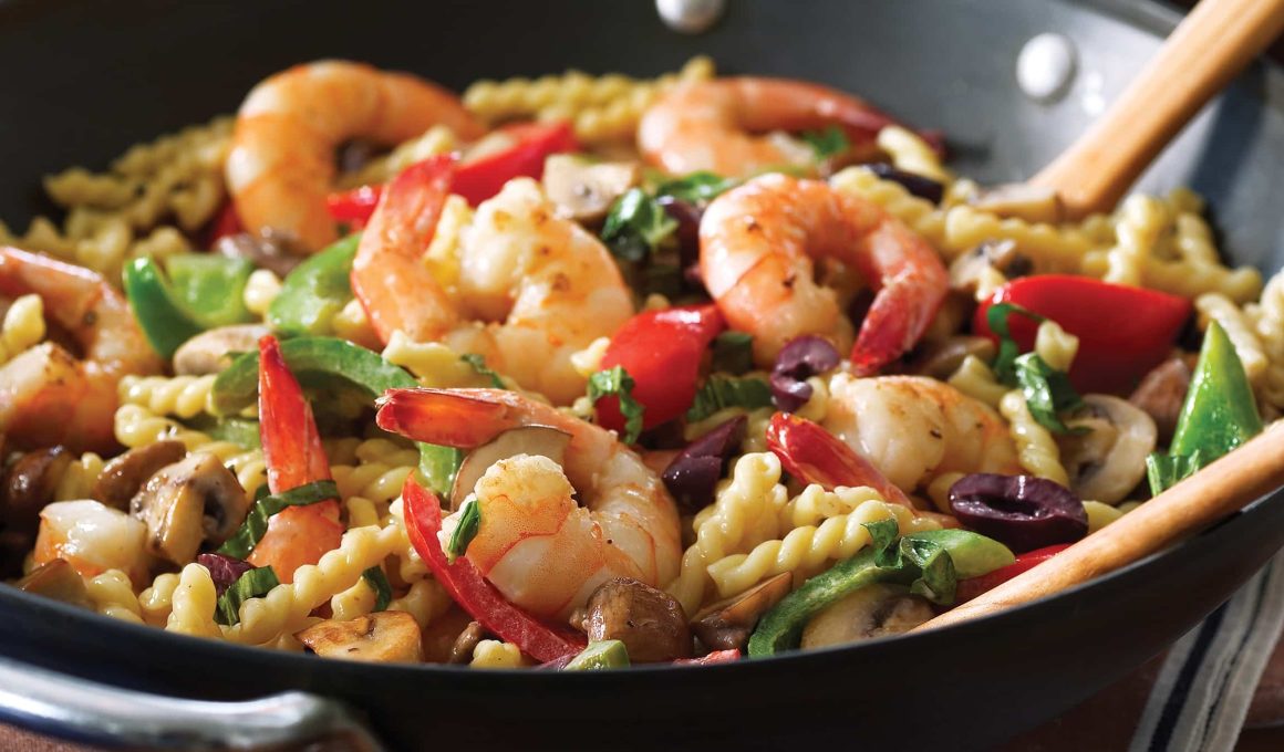 What to Serve With Seafood Pasta