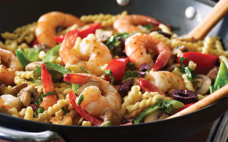 What to Serve With Seafood Pasta