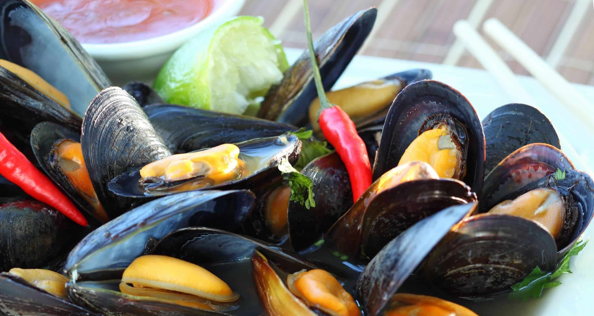 What to Serve With Thai Mussels