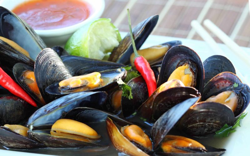 What to Serve With Thai Mussels