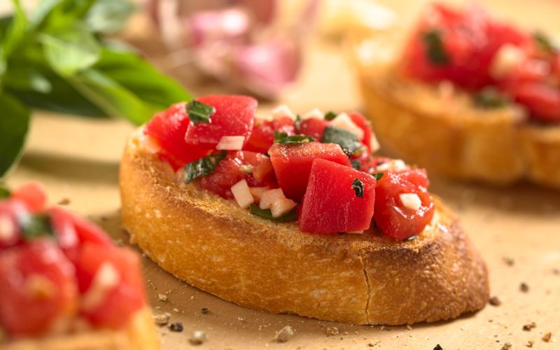 What to Serve With Bruschetta