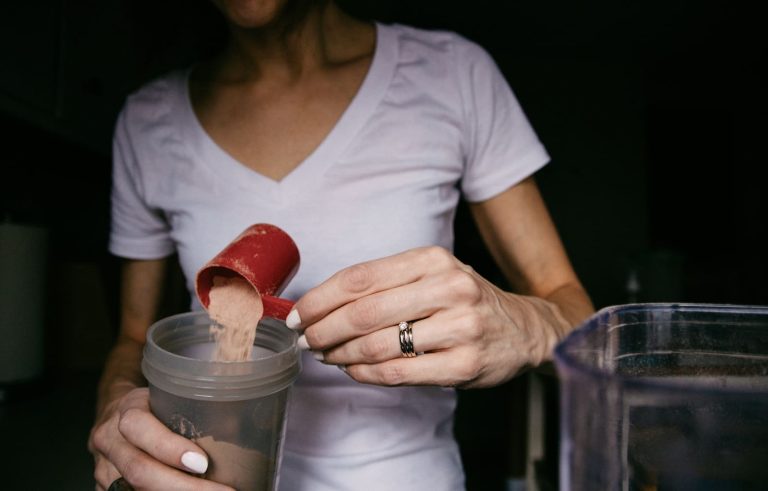 how many calories in whey protein
