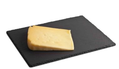 How Many Calories in a Slice of Cheese