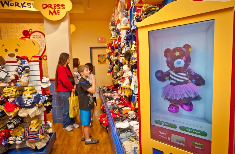 Is Build a Bear Open on Valentine's Day