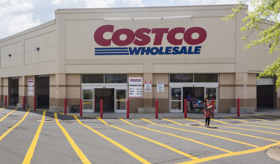 Is Costco Open on Valentine's Day