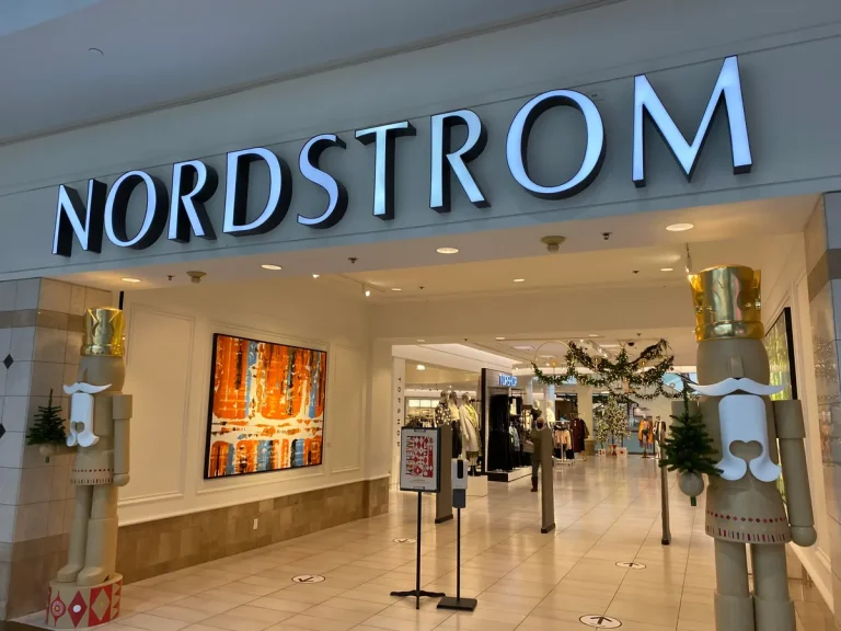 Is Nordstrom Open on Easter Sunday