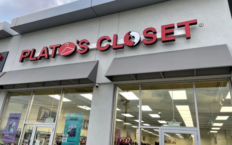 Is Plato's Closet Open on Valentine's Day