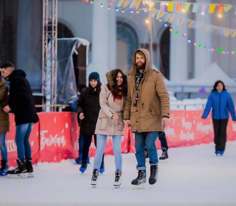 Is the Skating Rink Open on Valentine's Day