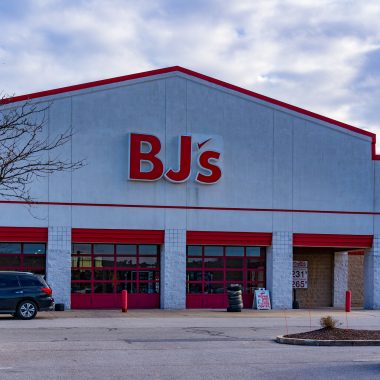 Is BJ's Wholesale Club Open on Easter Sunday