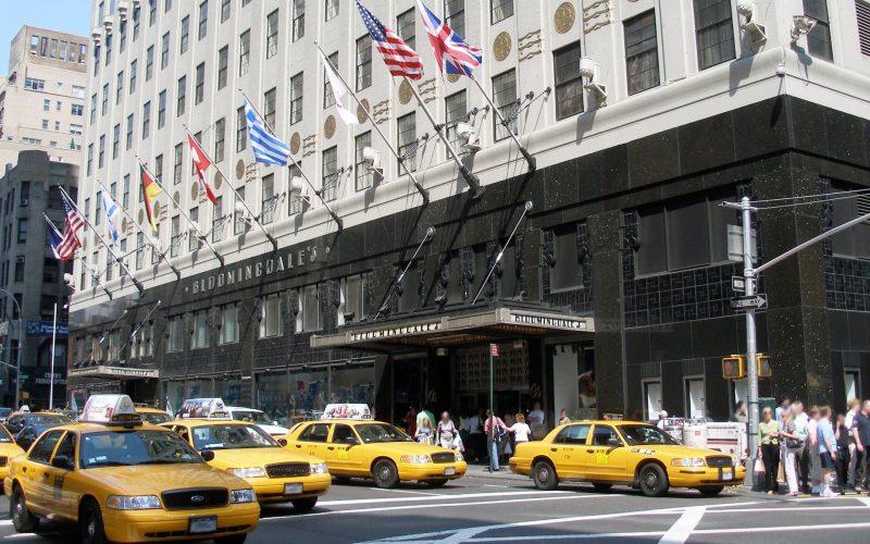 Is Bloomingdale's Open on Easter Sunday