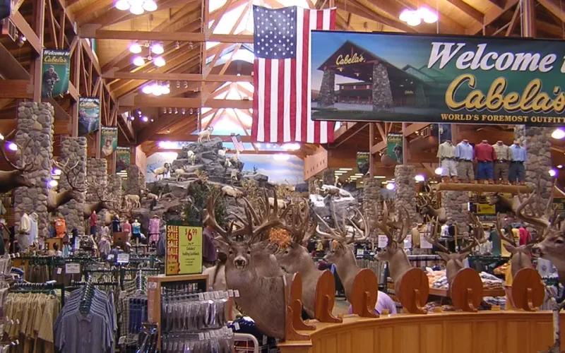 Is Cabela's Open on Easter Sunday