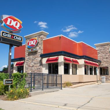 Is Dairy Queen Open on Easter Sunday